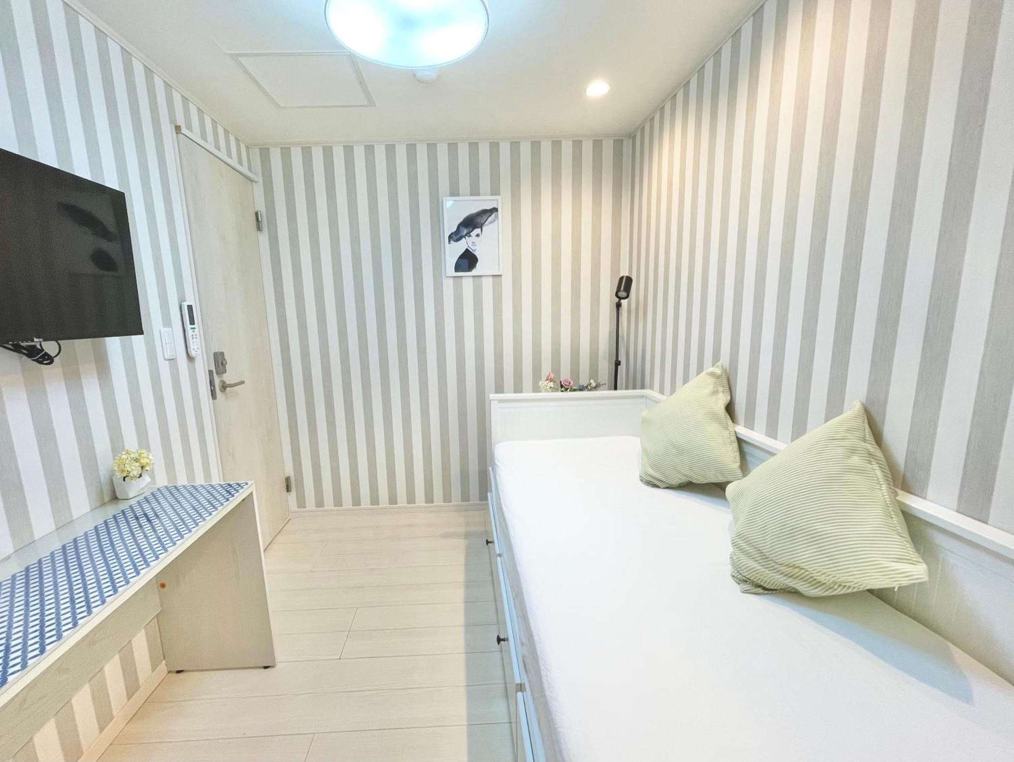 Kosumosu Hotel Tokyo Ngoại thất bức ảnh